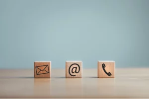 Contactez nous par mail ou par téléphone